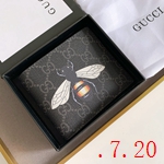 グッチ 二つ折り短財布 コピー